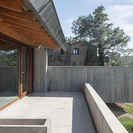 Fugahouse - Art, Nature & *