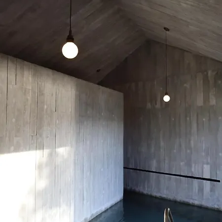 Venkovský dům Fugahouse - Art, Nature & Pretarouca