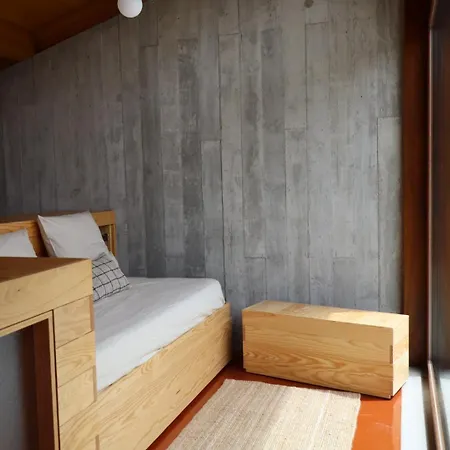 Venkovský dům Fugahouse - Art, Nature & Pretarouca